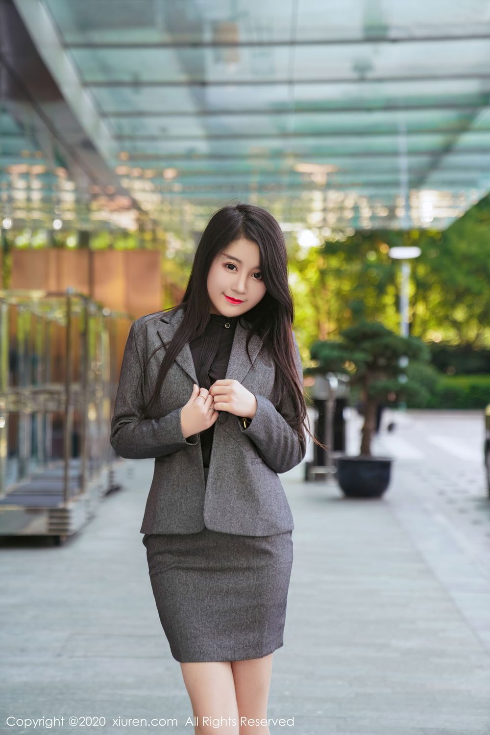美女模特美七Mia - 黑丝美腿职场OL系列性感写真