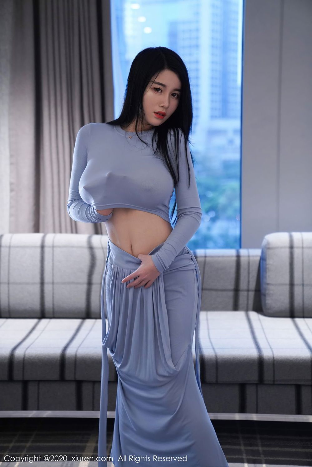 美女模特美七Mia - 蓝色长裙丝袜美腿系列惹火写真