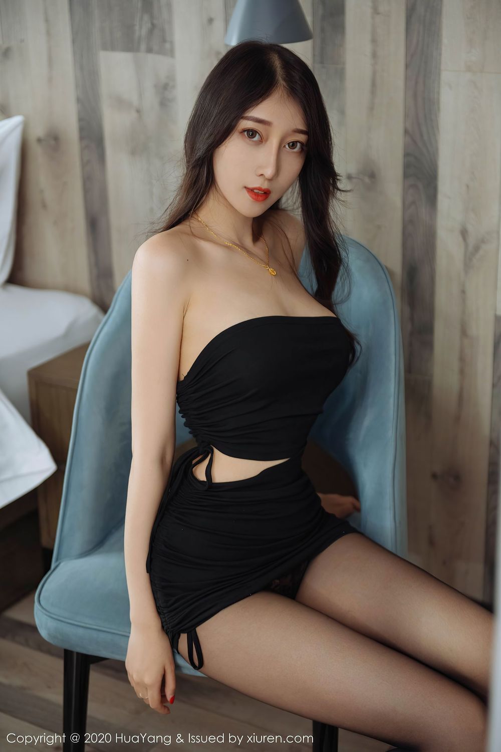 丽质模特玥儿玥er - 黑丝美腿豹纹系列欲说还羞写真