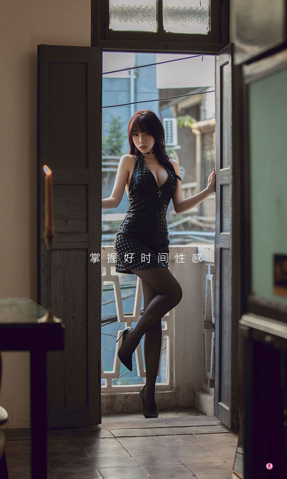 美女模特芝芝Booty - 时分性感的姑娘主题性感写真