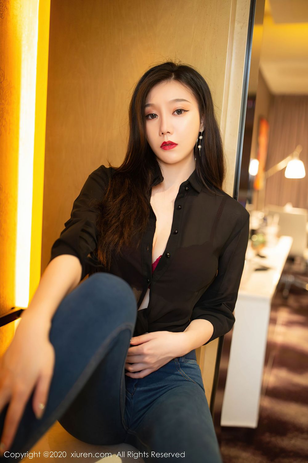 美女模特安然Maleah - 猩红内衣牛仔裤主题性感写真