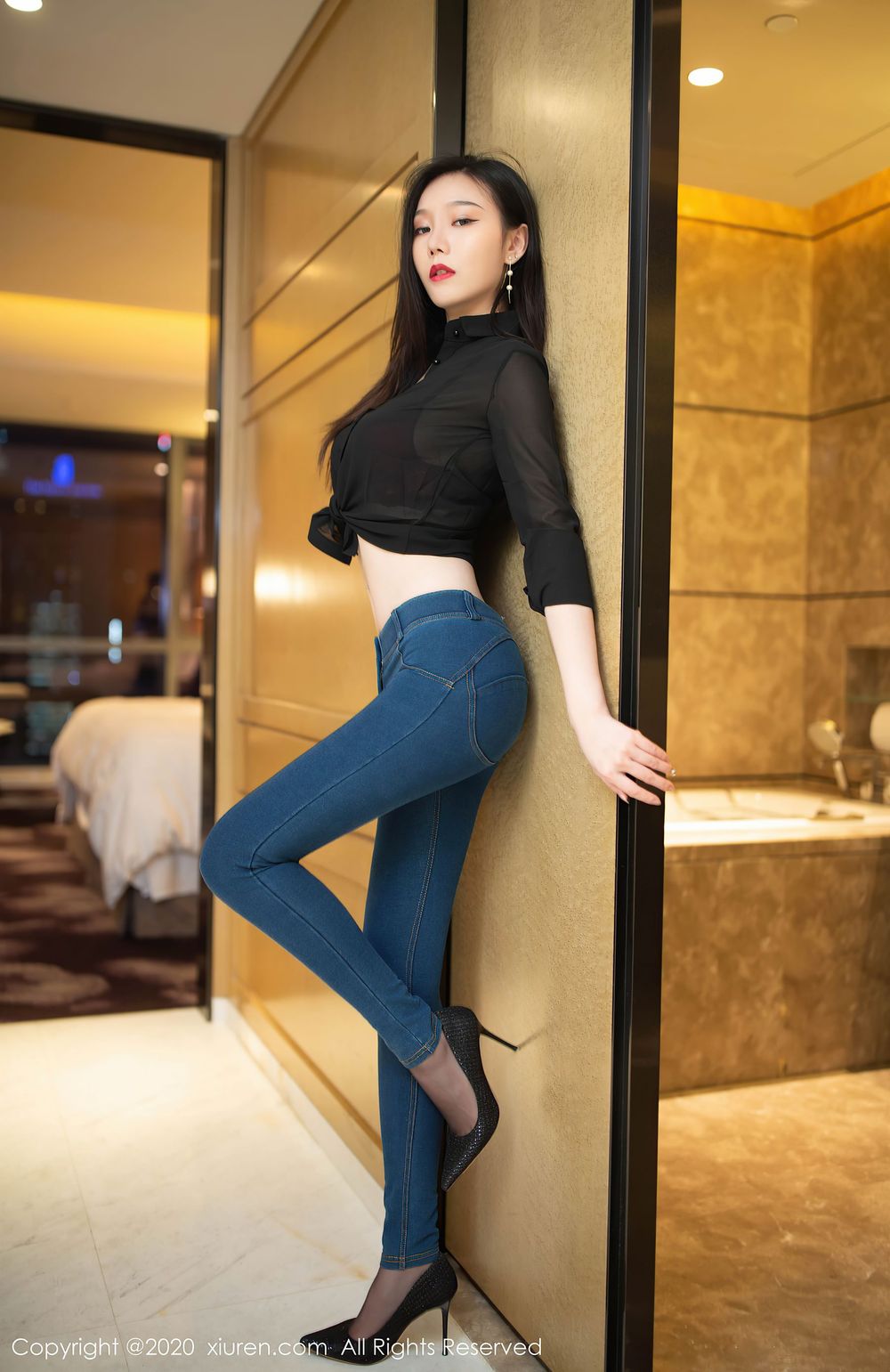 美女模特安然Maleah - 猩红内衣牛仔裤主题性感写真