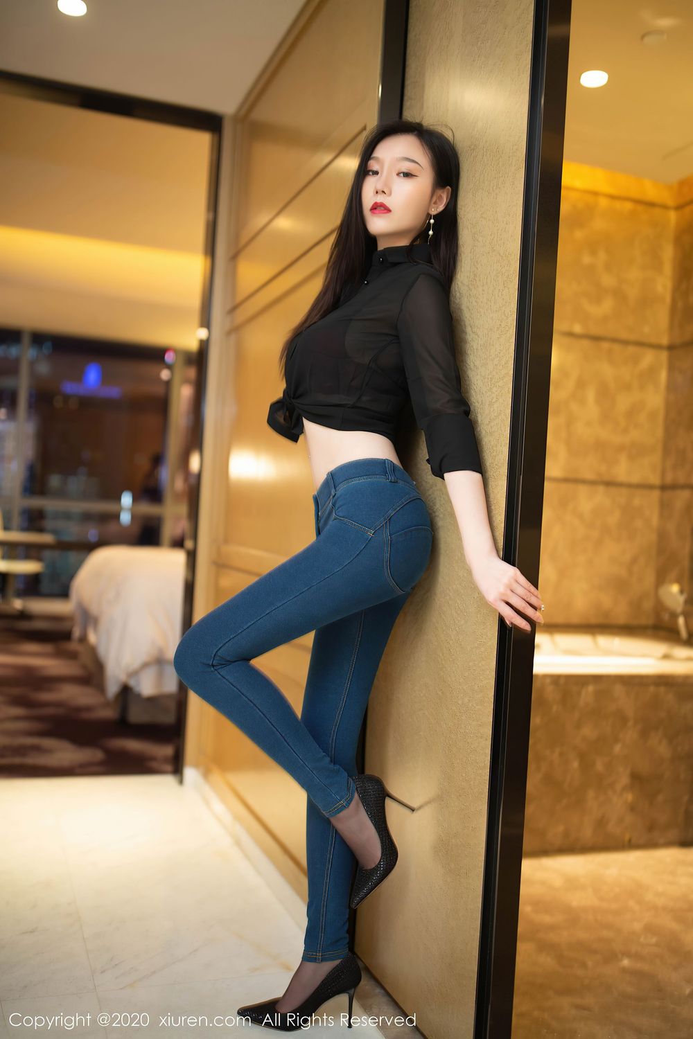 美女模特安然Maleah - 猩红内衣牛仔裤主题性感写真