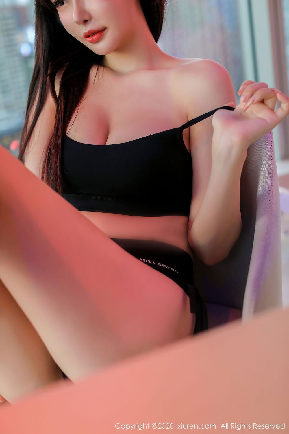 新人模特南初妹妹 - 黑色运动内衣主题清甜写真