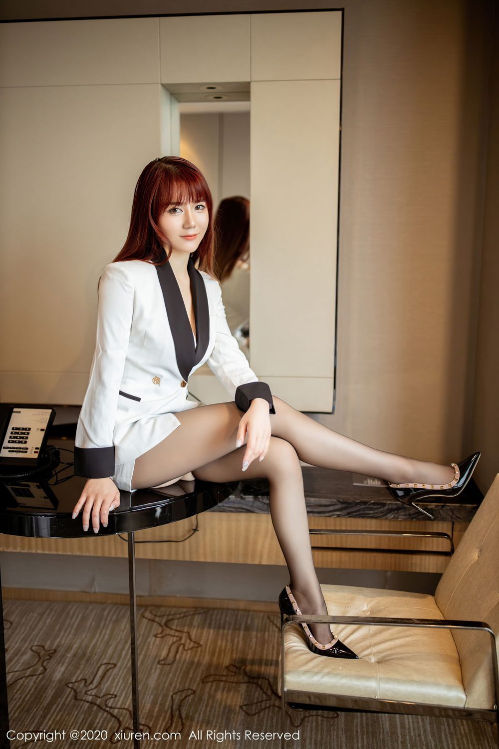 美女模特fairy如歌 - 飒爽职场制服黑丝系列性感写真