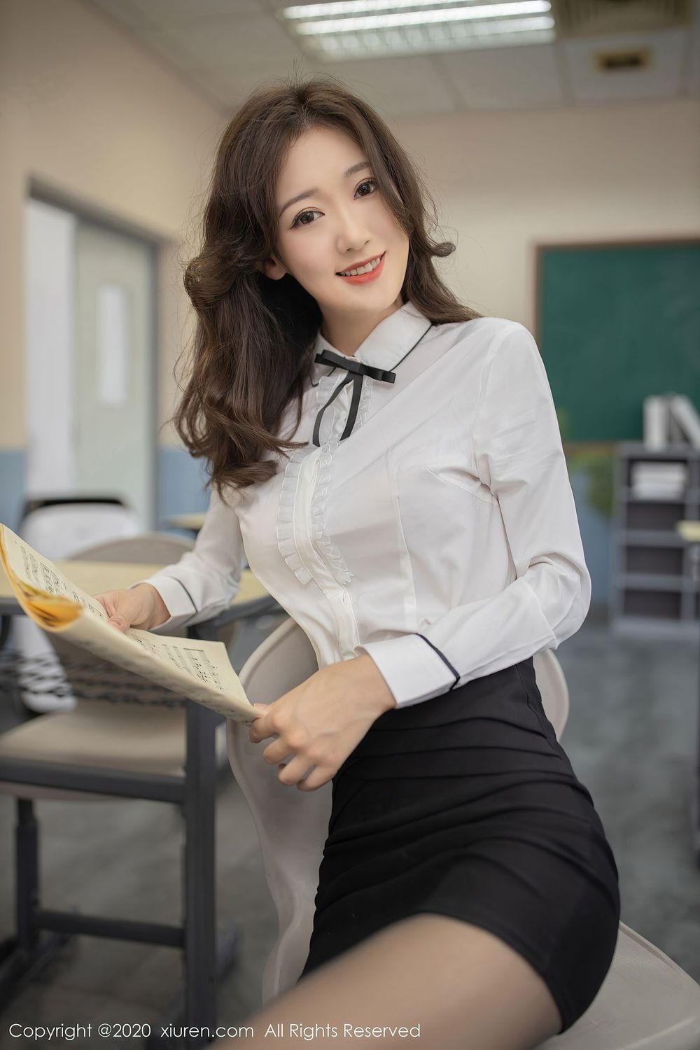 新人模特唐安琪 - 黑丝美腿唱诗班老师制服系列写真
