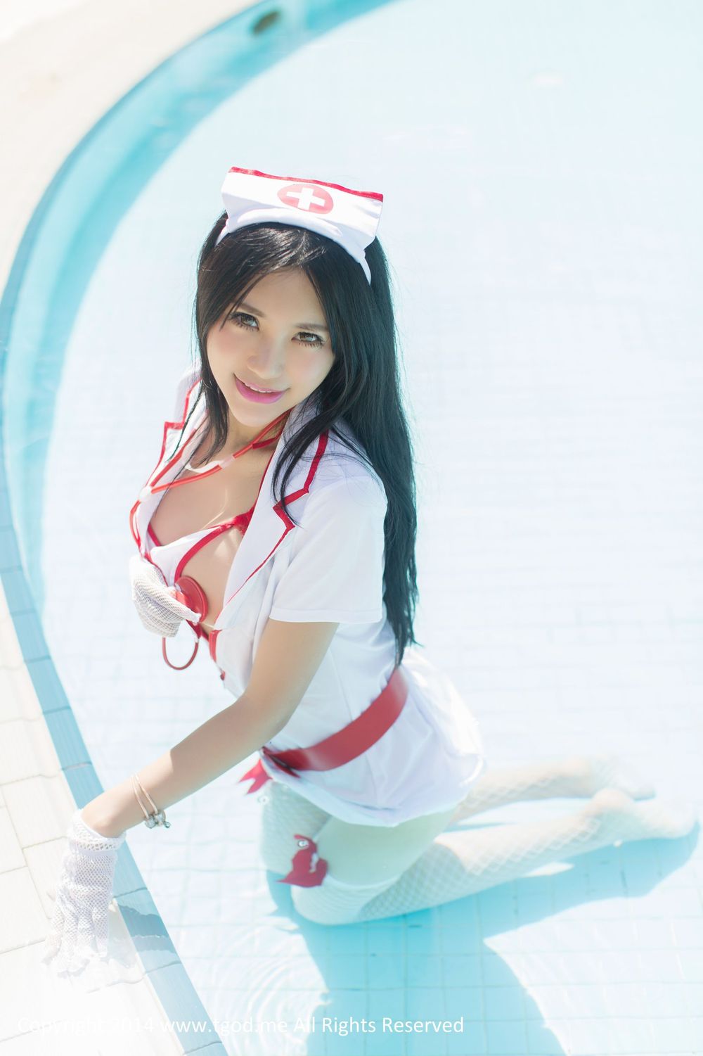美女模特绮里嘉ula - 护士装三点式情趣内衣系列沙巴旅拍