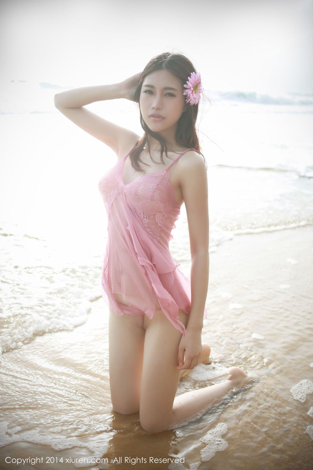 美女模特绮里嘉ula - 海边比基尼风情泳装套图