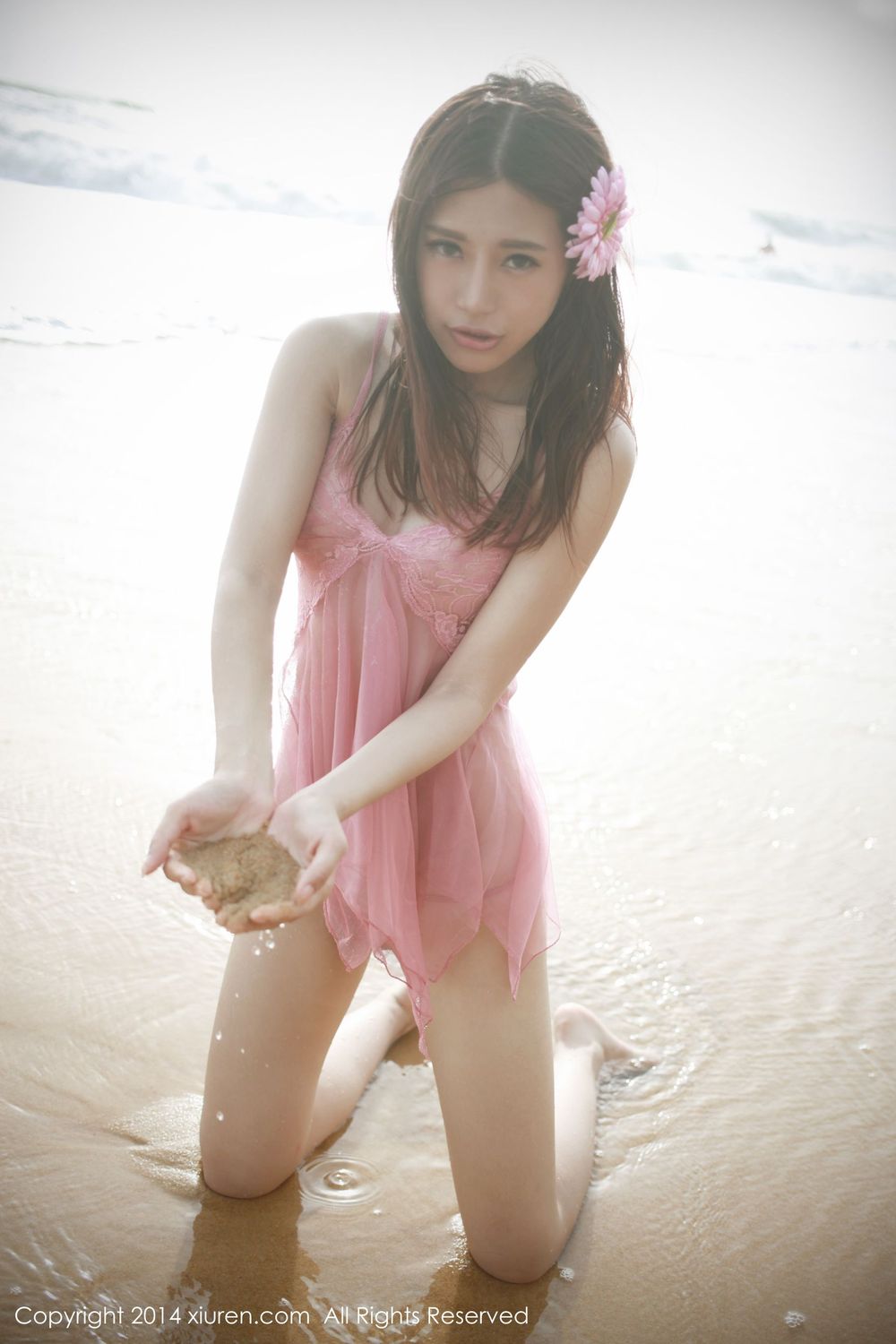 美女模特绮里嘉ula - 海边比基尼风情泳装套图