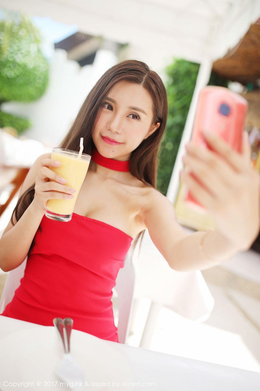 性感女神绮里ula - 阳光+沙滩+厨房复出写真