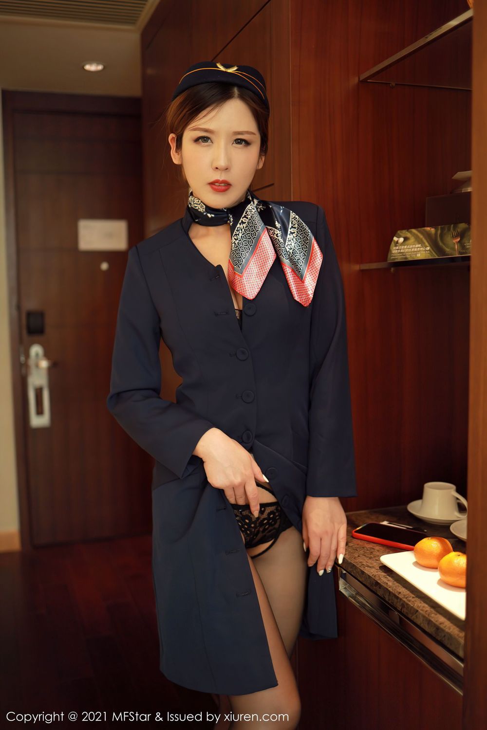 美女模特Isabelle贵贵 - 黑色空乘职业制服性感写真 VOL.437