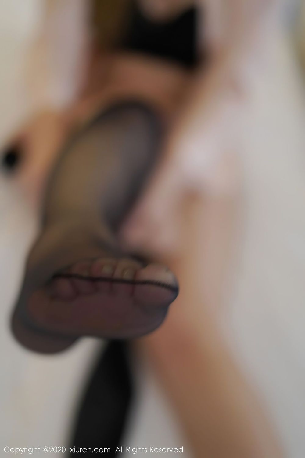 新人模特Isabelle贵贵 - 黑丝美腿职场OL首套写真