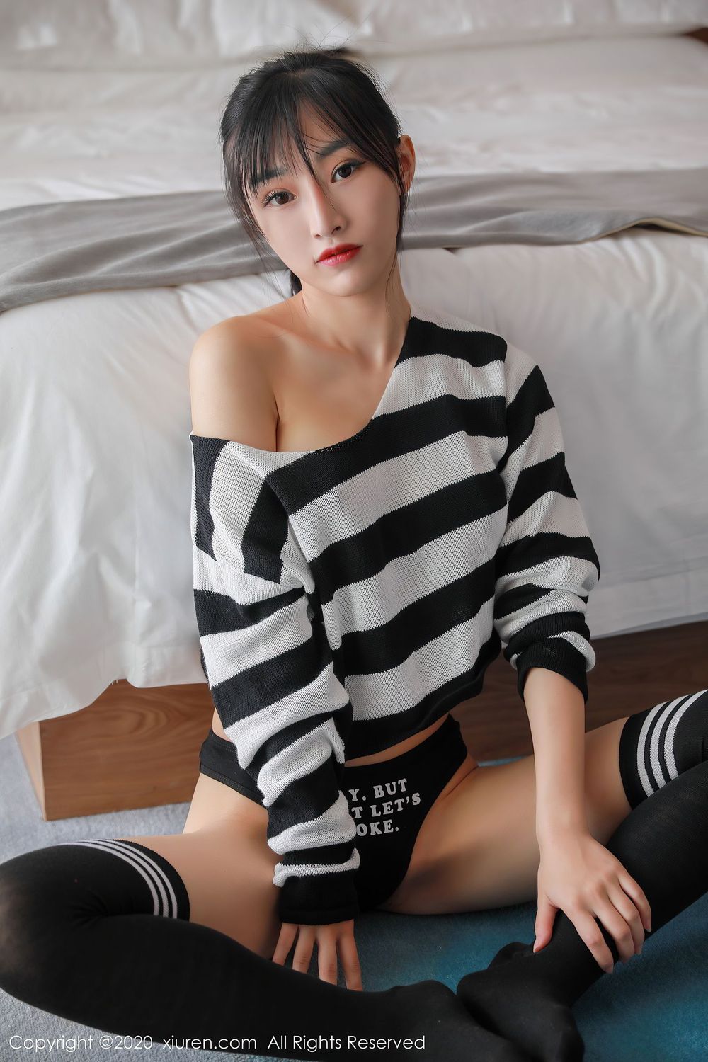 美女模特姬玉露CC - 热裤加小T恤小蛮腰诱惑写真