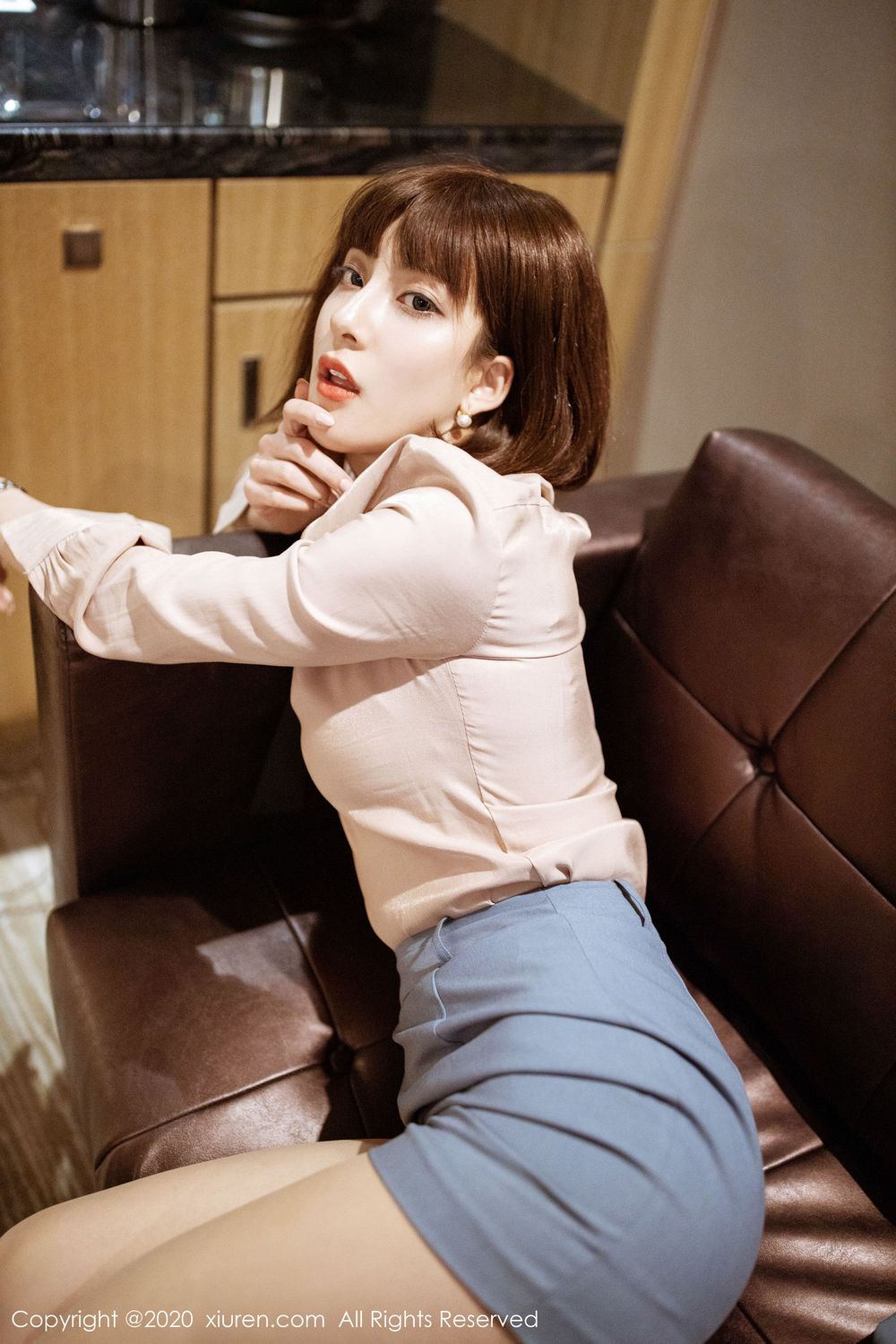 美女模特林文文yooki - 职场OL秘书制服装扮写真