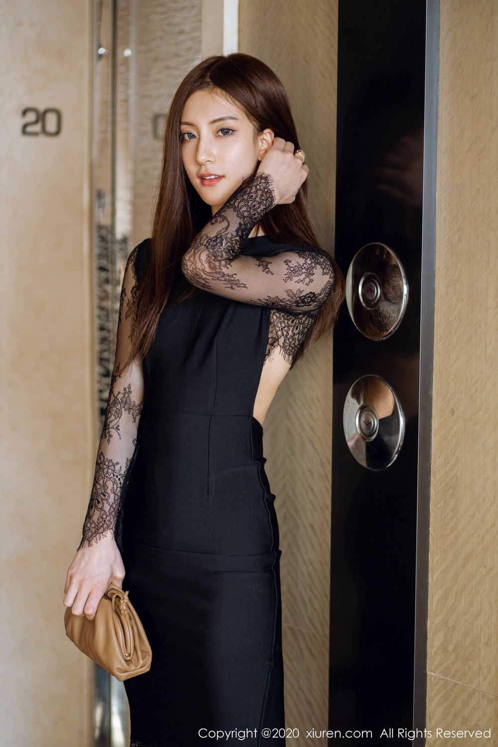 美女模特林文文yooki - 黑色长裙黑丝美腿写真