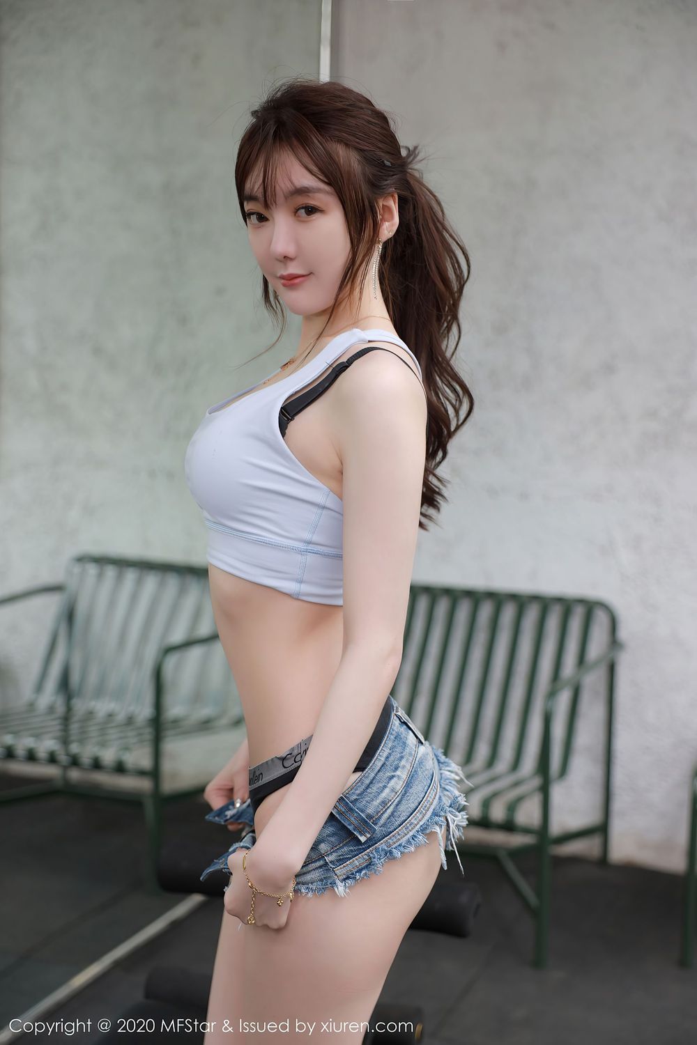 美女模特薛琪琪sandy - 健身房牛仔裤系列大理旅拍