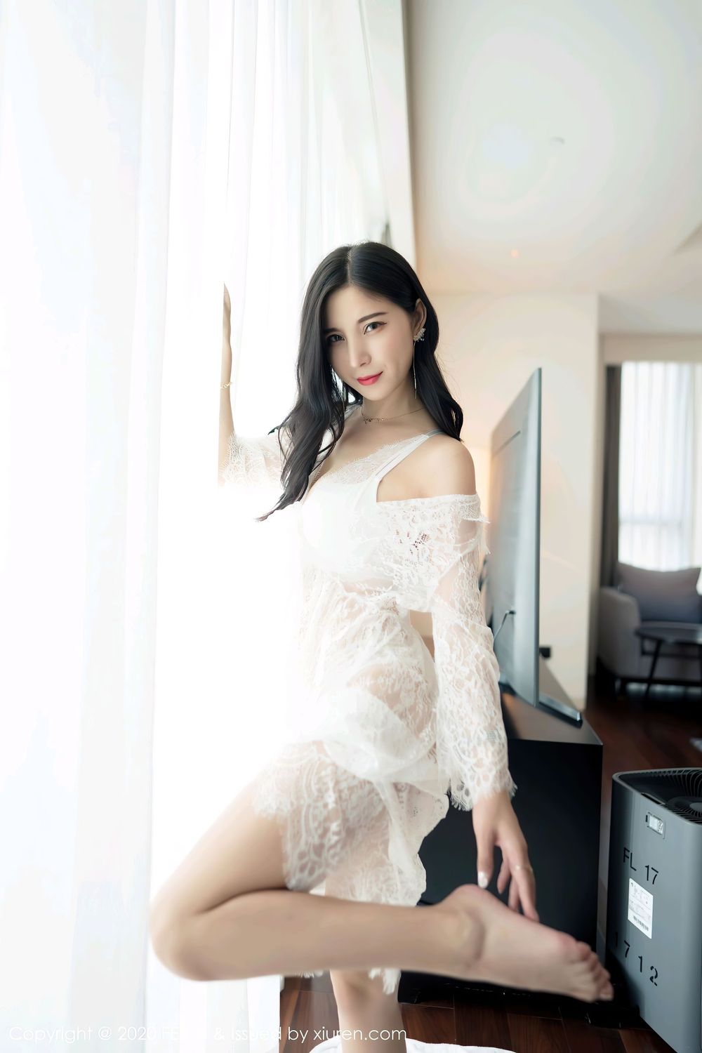 美女模特小蛮妖Yummy - 修长美腿+清秀面容曼妙写真