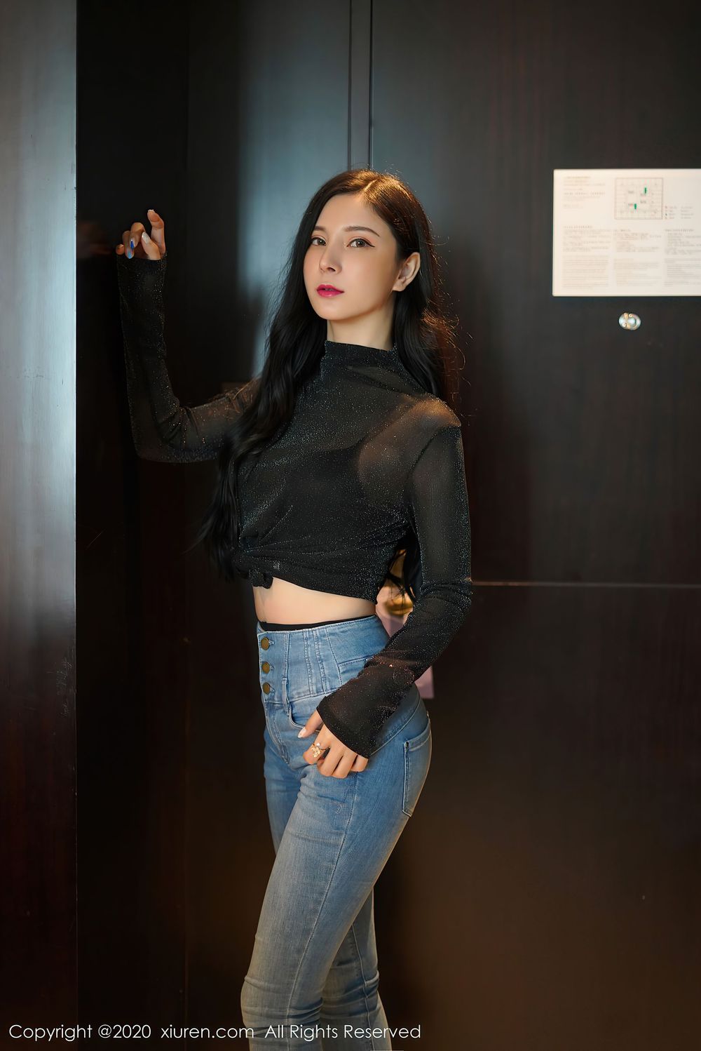 美女模特小蛮妖Yummy - OL风格与牛仔裤性感写真