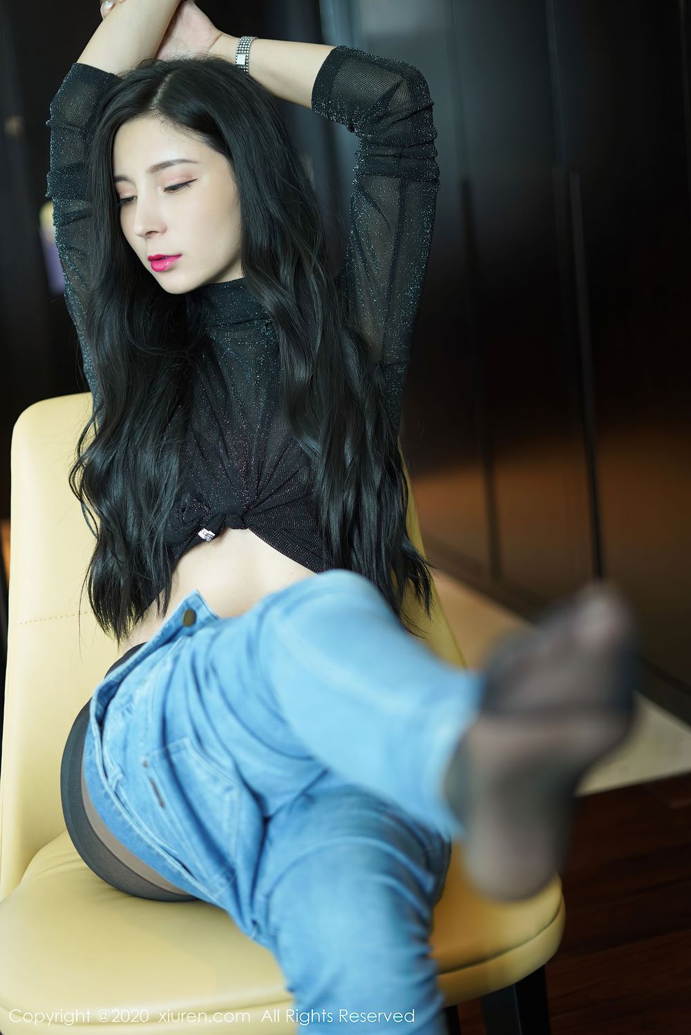美女模特小蛮妖Yummy - OL风格与牛仔裤性感写真