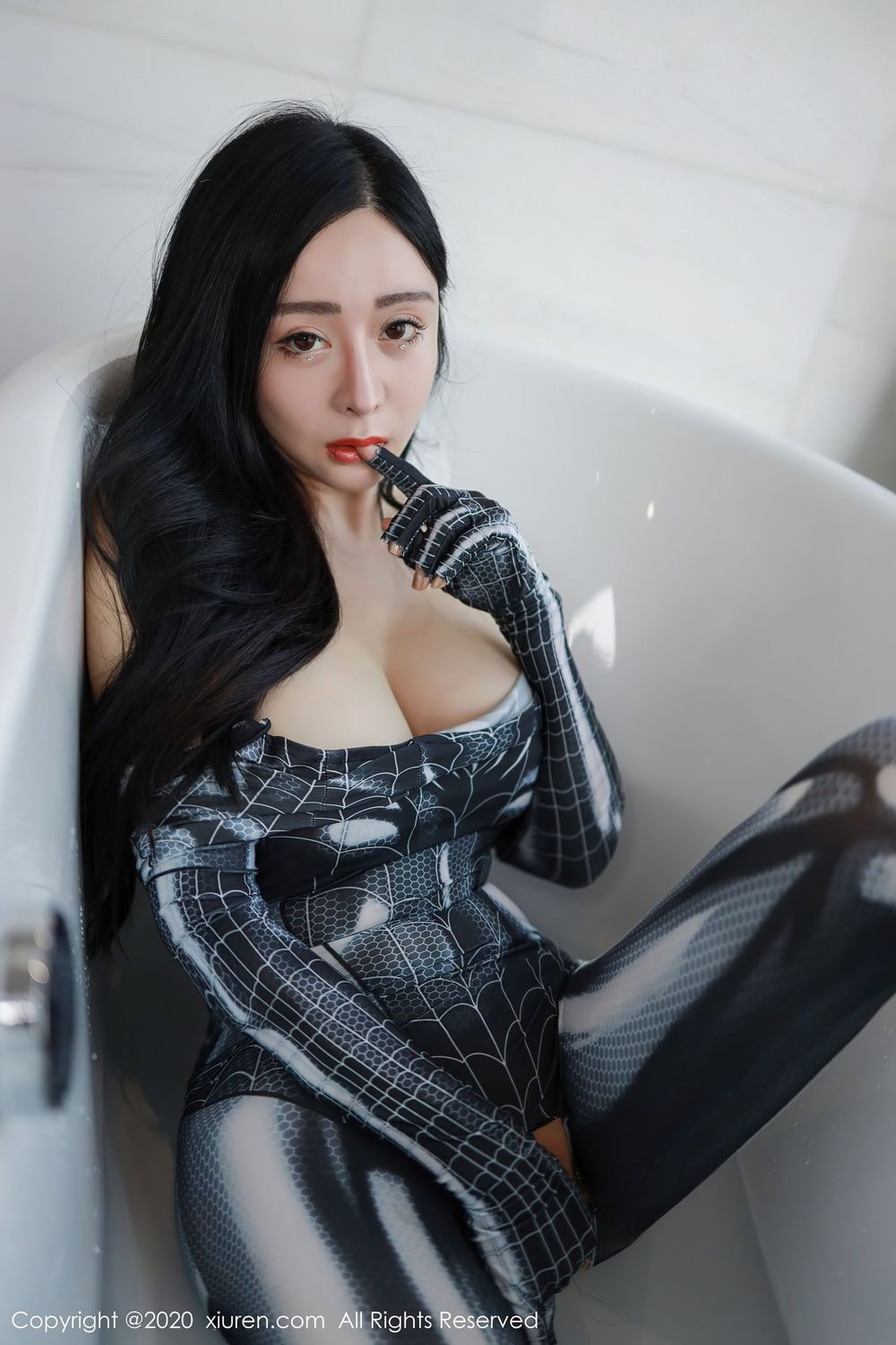 美女模特允薾 - 角色扮演蜘蛛侠服饰系列写真