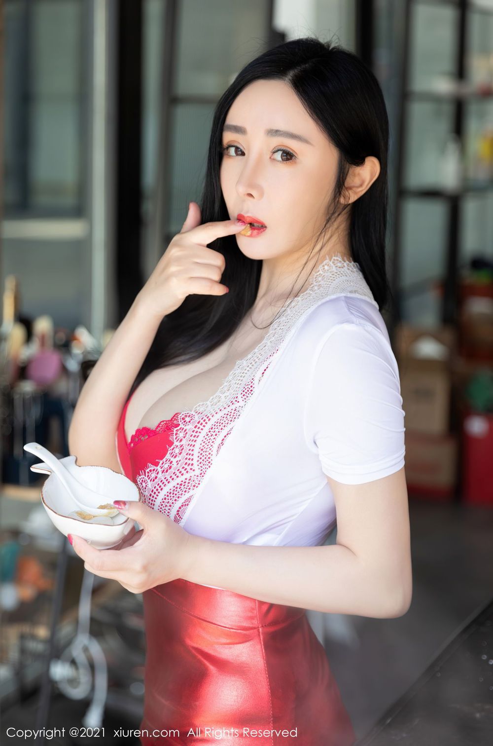 美女模特允爾 - 元宵节租女友回家主题写真