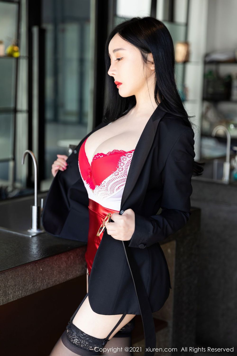 美女模特允爾 - 元宵节租女友回家主题写真