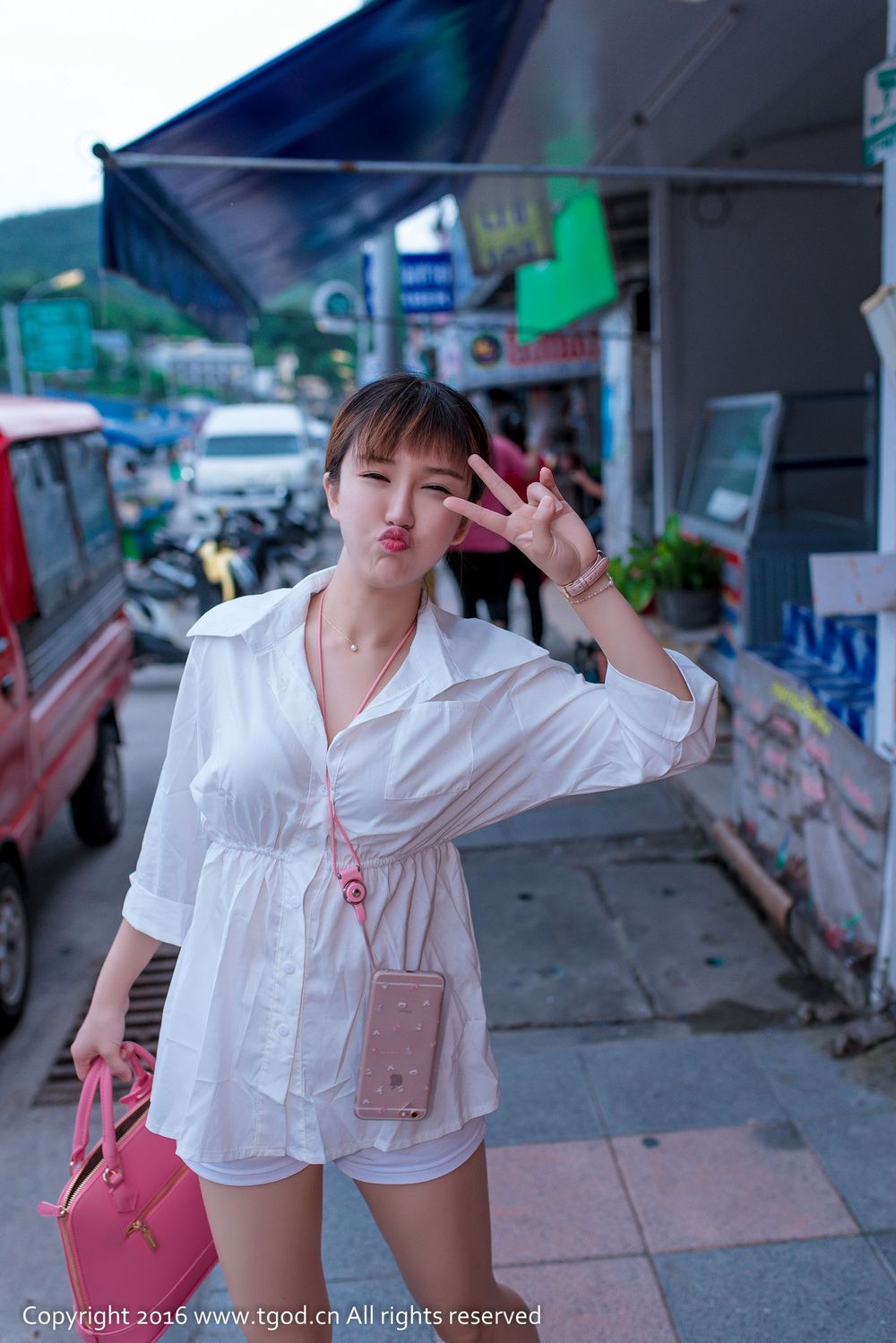美女模特k8傲娇萌萌 - 泳池比基尼小美臀系列写真