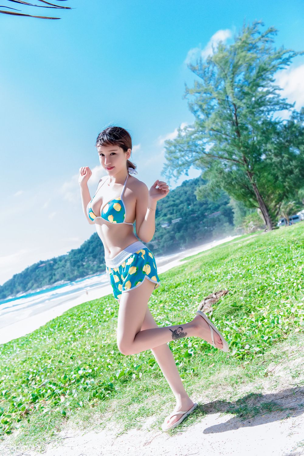 日系女神傲娇萌萌Vivian - 泳装+高叉+湿身系列普吉岛写真