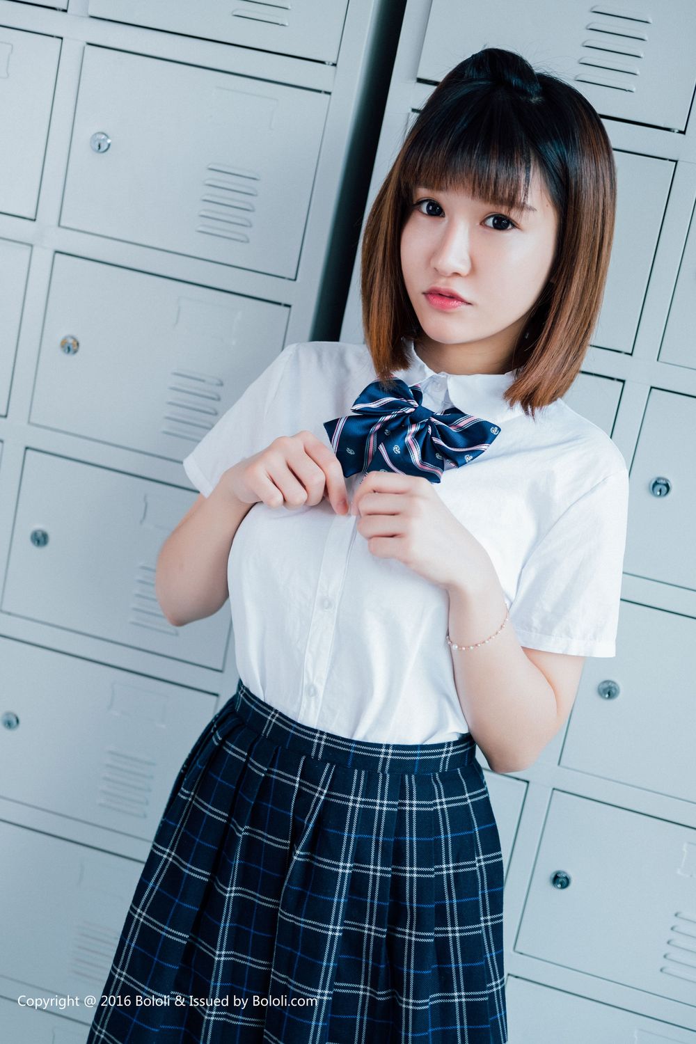 新人模特k8傲娇萌萌Vivian - JK制服激情演绎冈本特辑