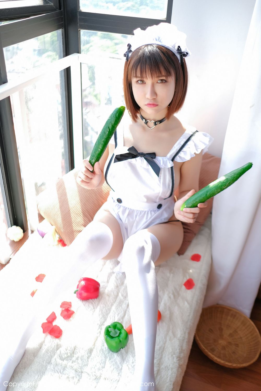 美女模特K8傲娇萌萌 - 女仆装+黄瓜主题写真