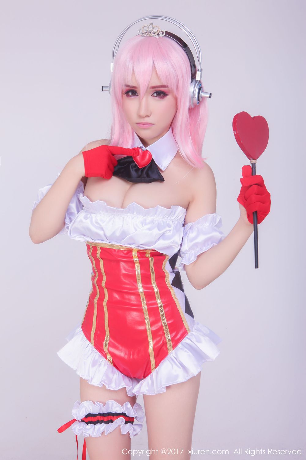 性感女神K8傲娇萌萌 - COS超级索尼子+梦幻七彩裙写真