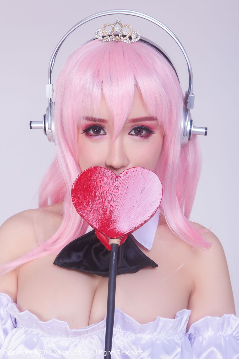 性感女神K8傲娇萌萌 - COS超级索尼子+梦幻七彩裙写真
