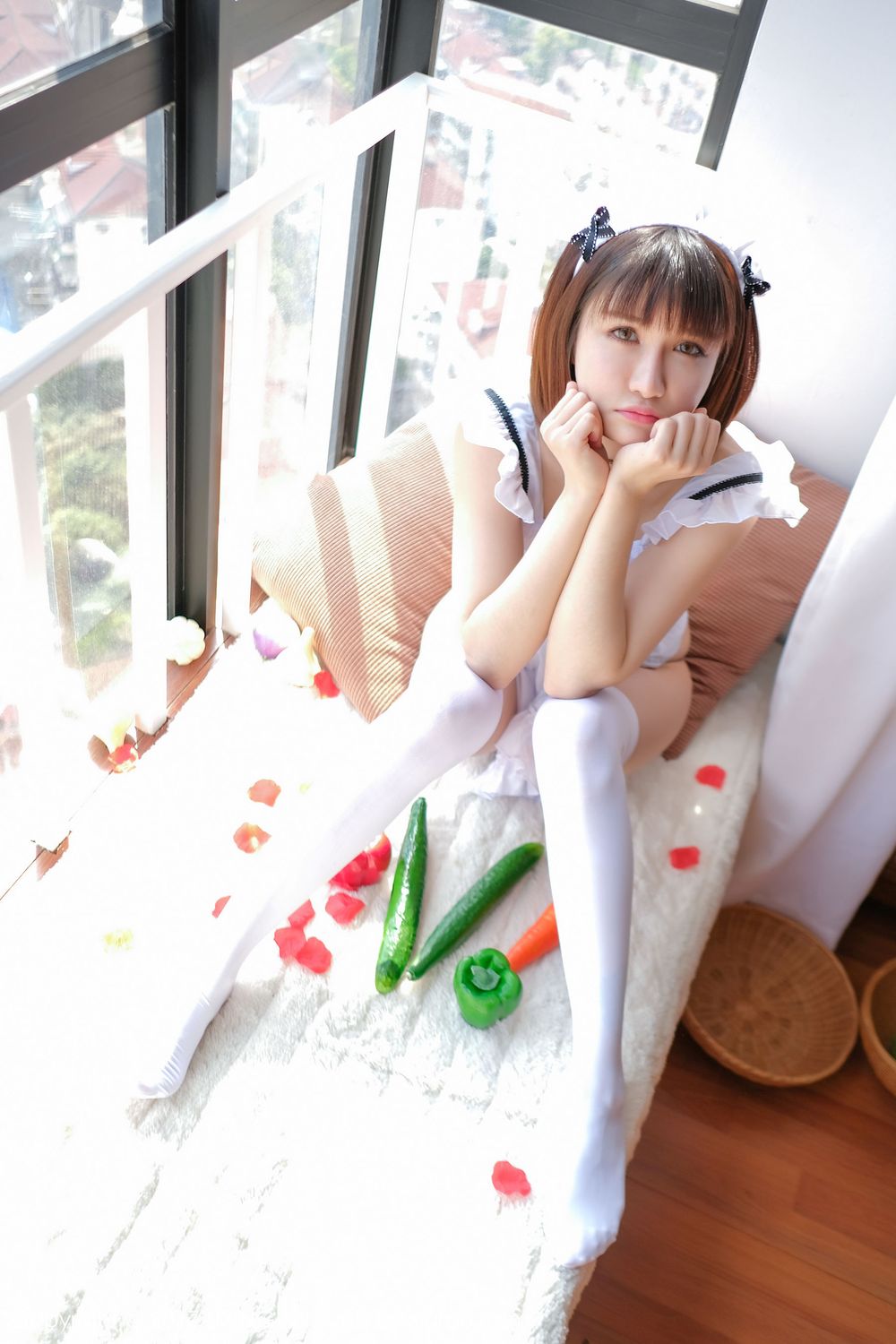 美女模特K8傲娇萌萌 - 女仆装+黄瓜主题写真