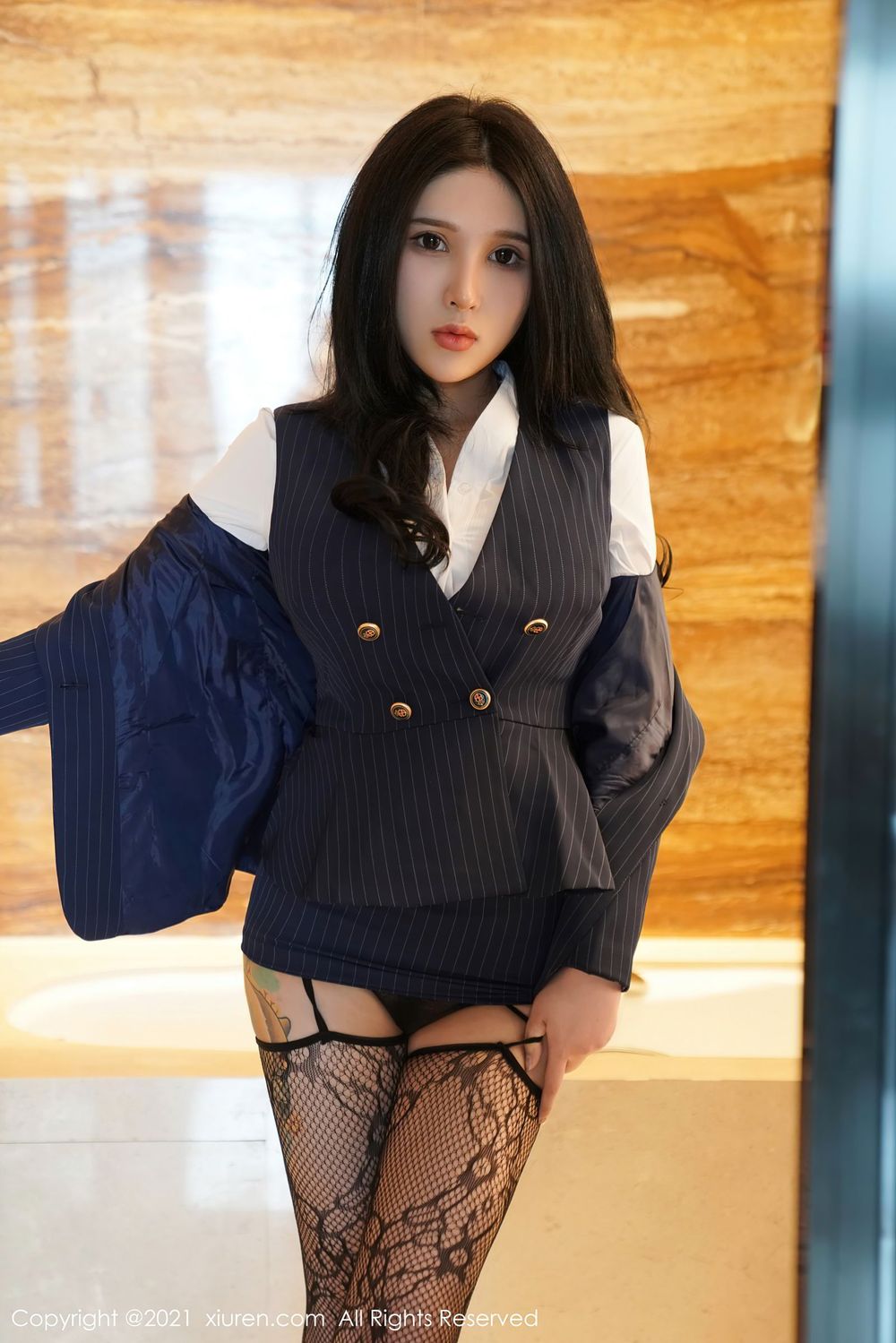 美女模特姝姝妹妹 - 职场制服镂空内衣OL系列写真