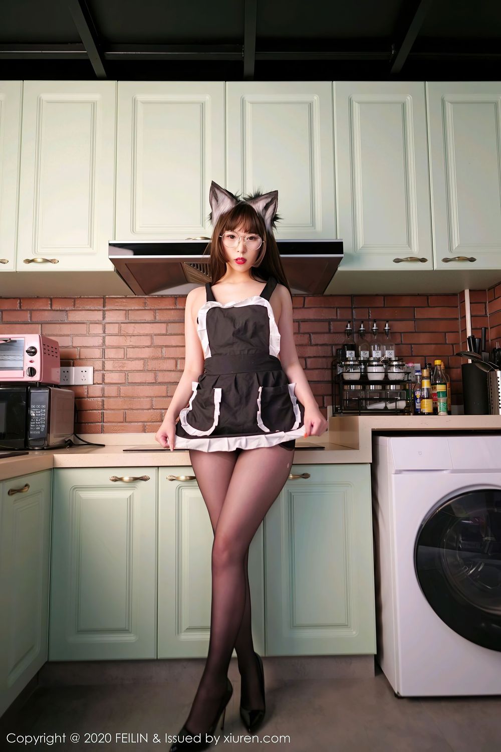 美女模特小波多 - 连体衣与波波池系列性感写真