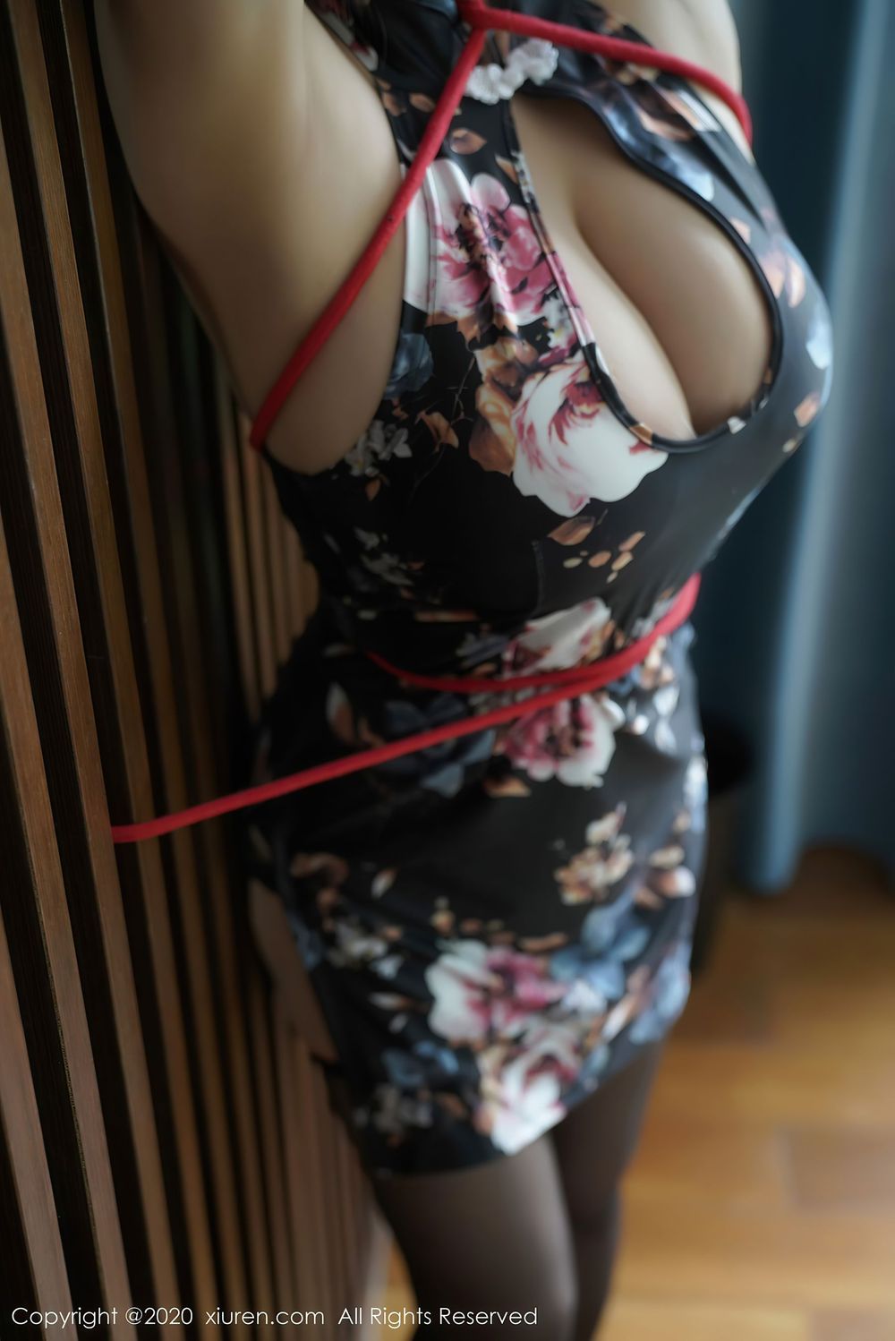 美女模特软软Roro - 古典旗袍与黑丝束缚系列性感写真