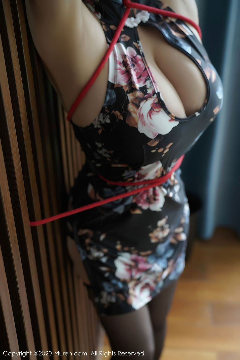 美女模特软软Roro - 古典旗袍与黑丝束缚系列性感写真