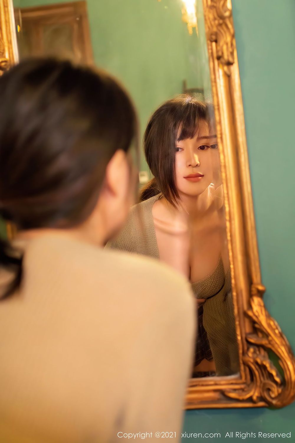 新人模特赵万灵 - 针织毛衣&黑丝网袜&超短裙首套写真