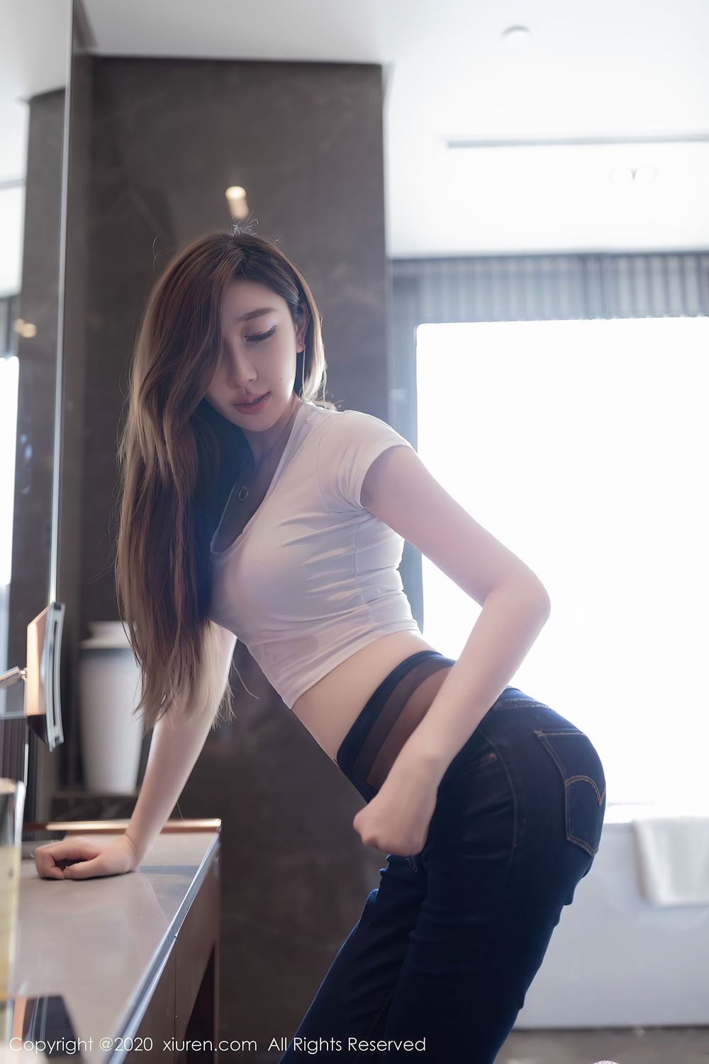 新人模特Victoria志玲 - 黑丝美腿+美臀系列性感写真