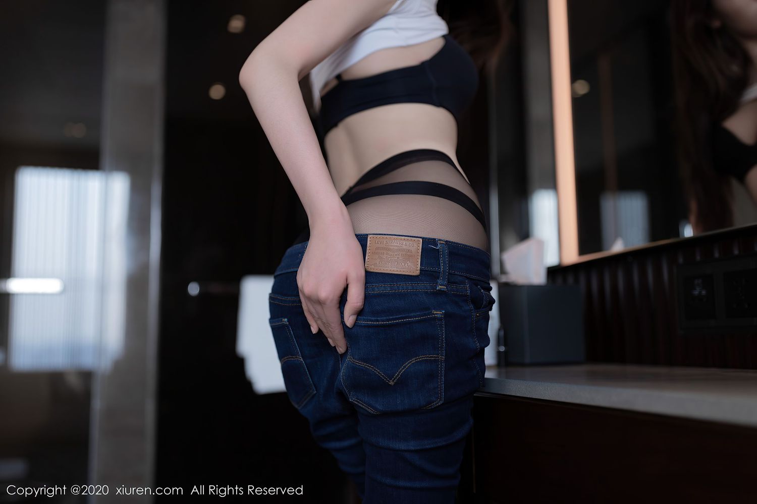 新人模特Victoria志玲 - 黑丝美腿+美臀系列性感写真