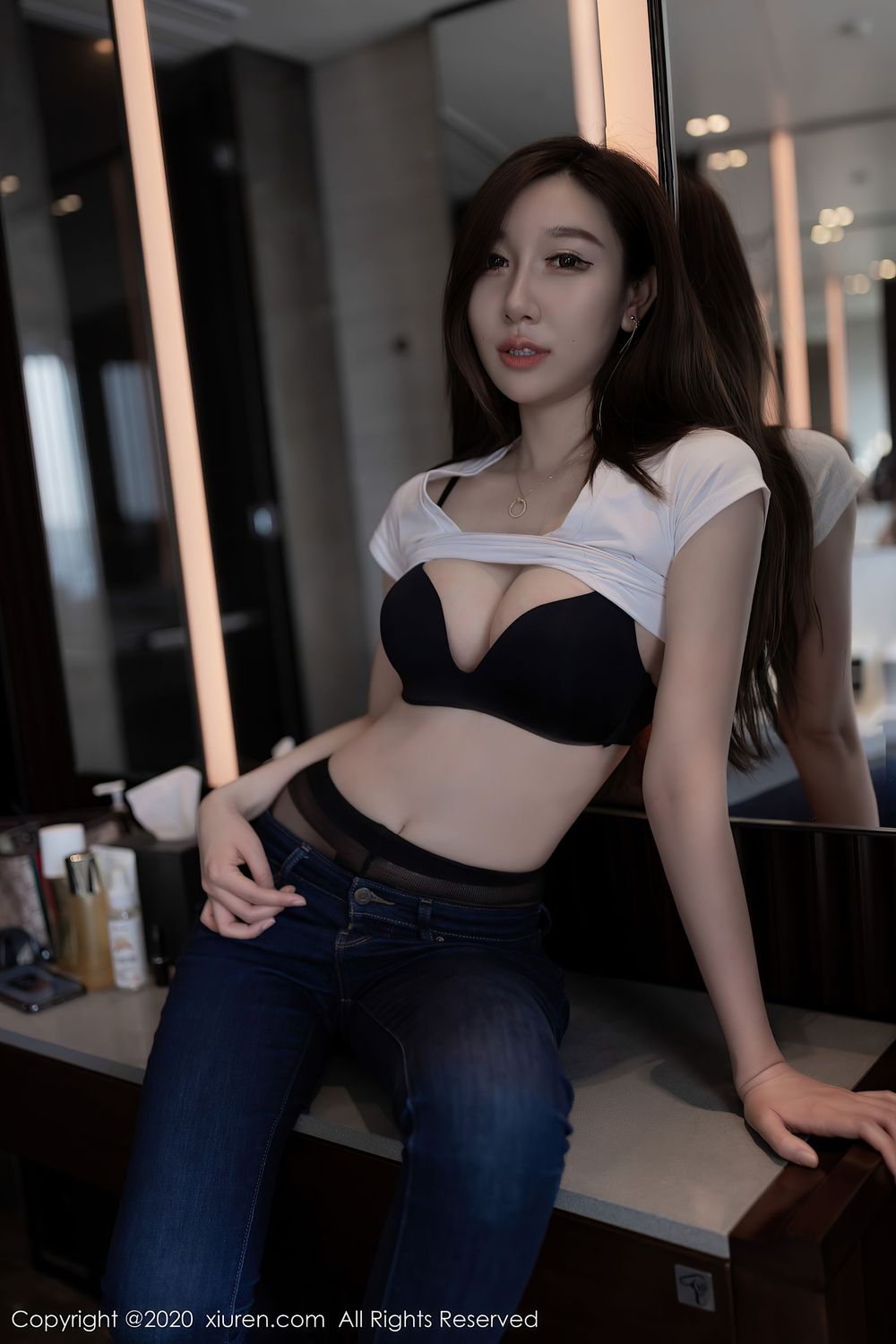 新人模特Victoria志玲 - 黑丝美腿+美臀系列性感写真