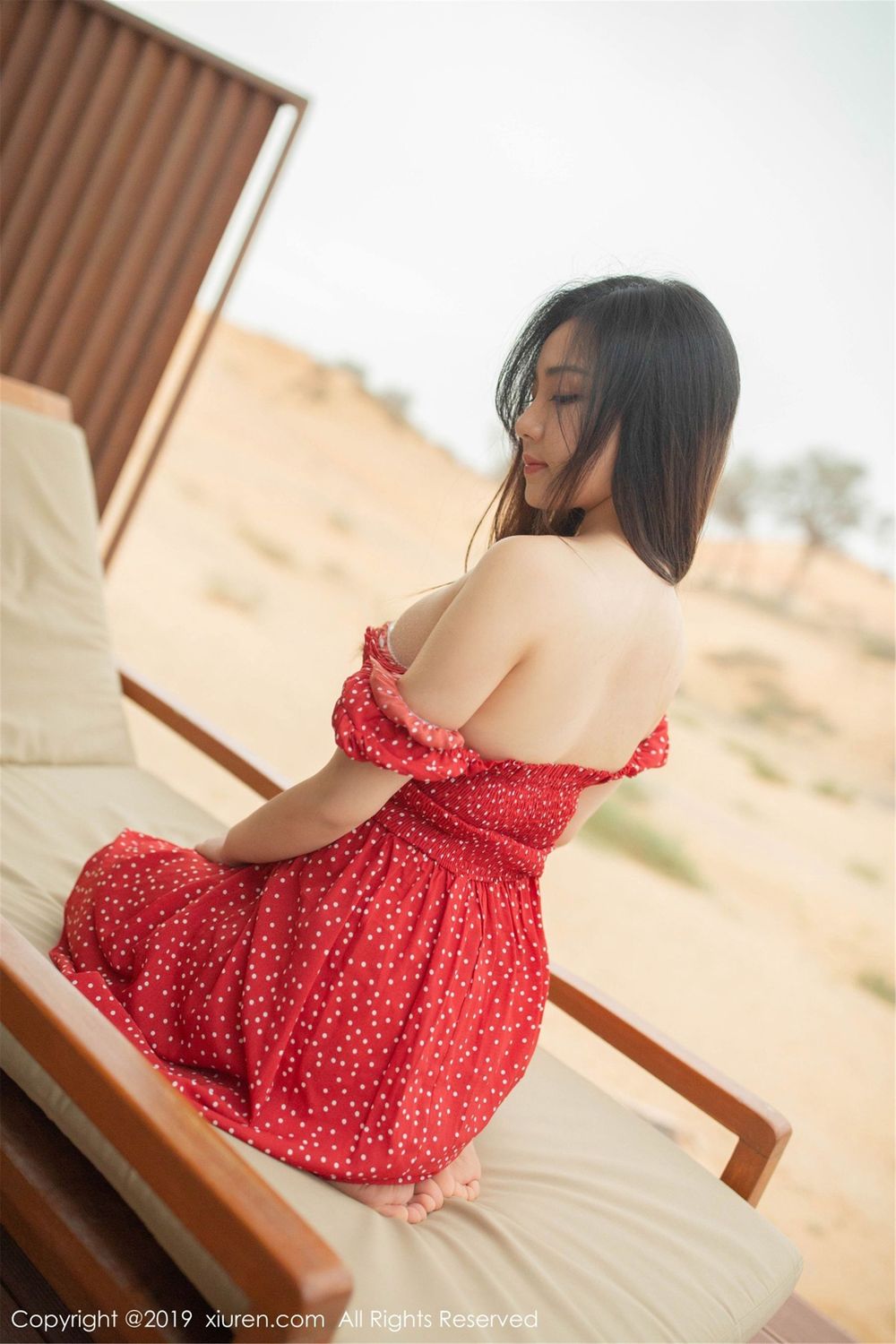 美女模特徐微微mia - 沙漠，泳池，美人迪拜旅拍