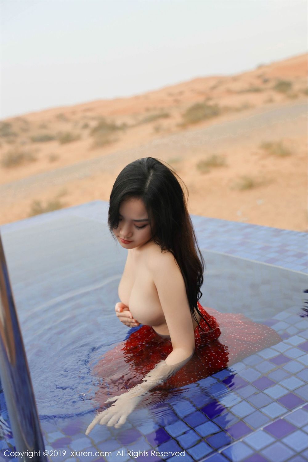 美女模特徐微微mia - 沙漠，泳池，美人迪拜旅拍