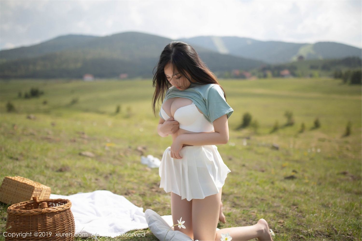 性感女神徐微微mia - 白色内衣系列东欧旅拍