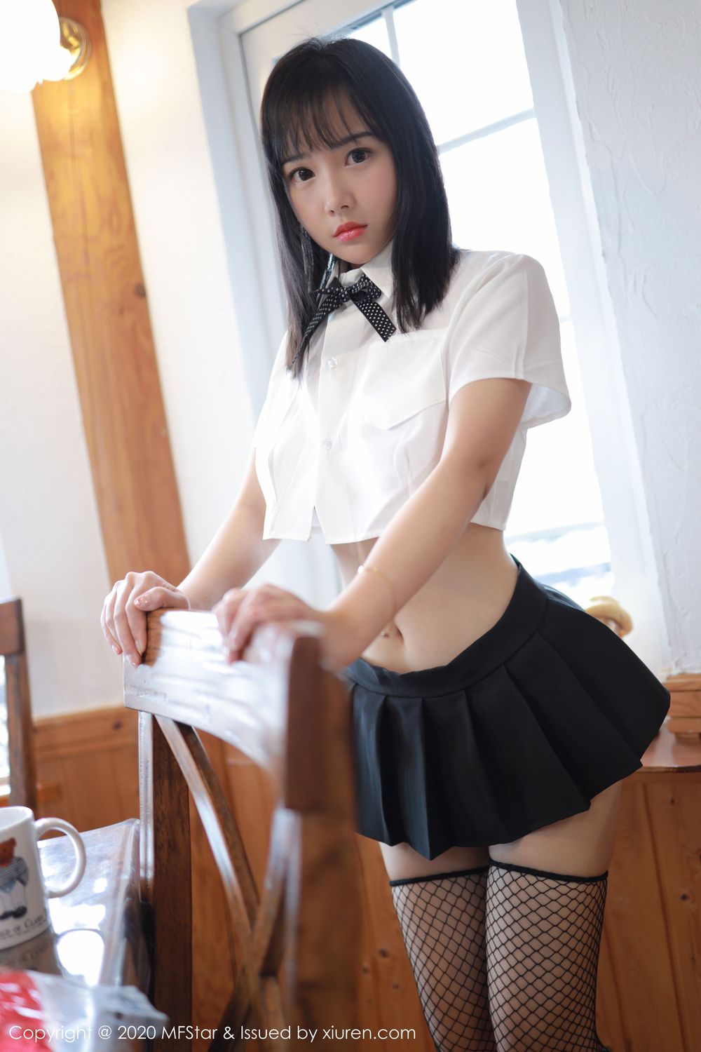 美女模特徐微微mia - 性感学生制服系列日本旅拍