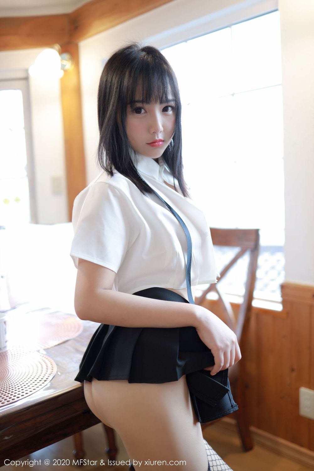 美女模特徐微微mia - 性感学生制服系列日本旅拍