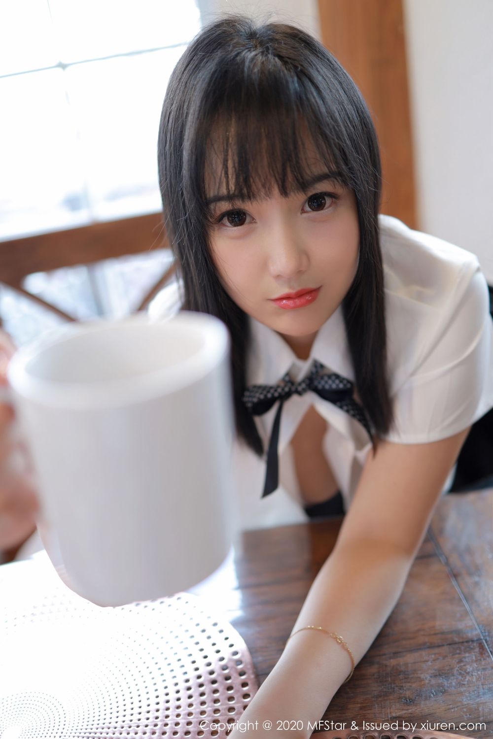 美女模特徐微微mia - 性感学生制服系列日本旅拍