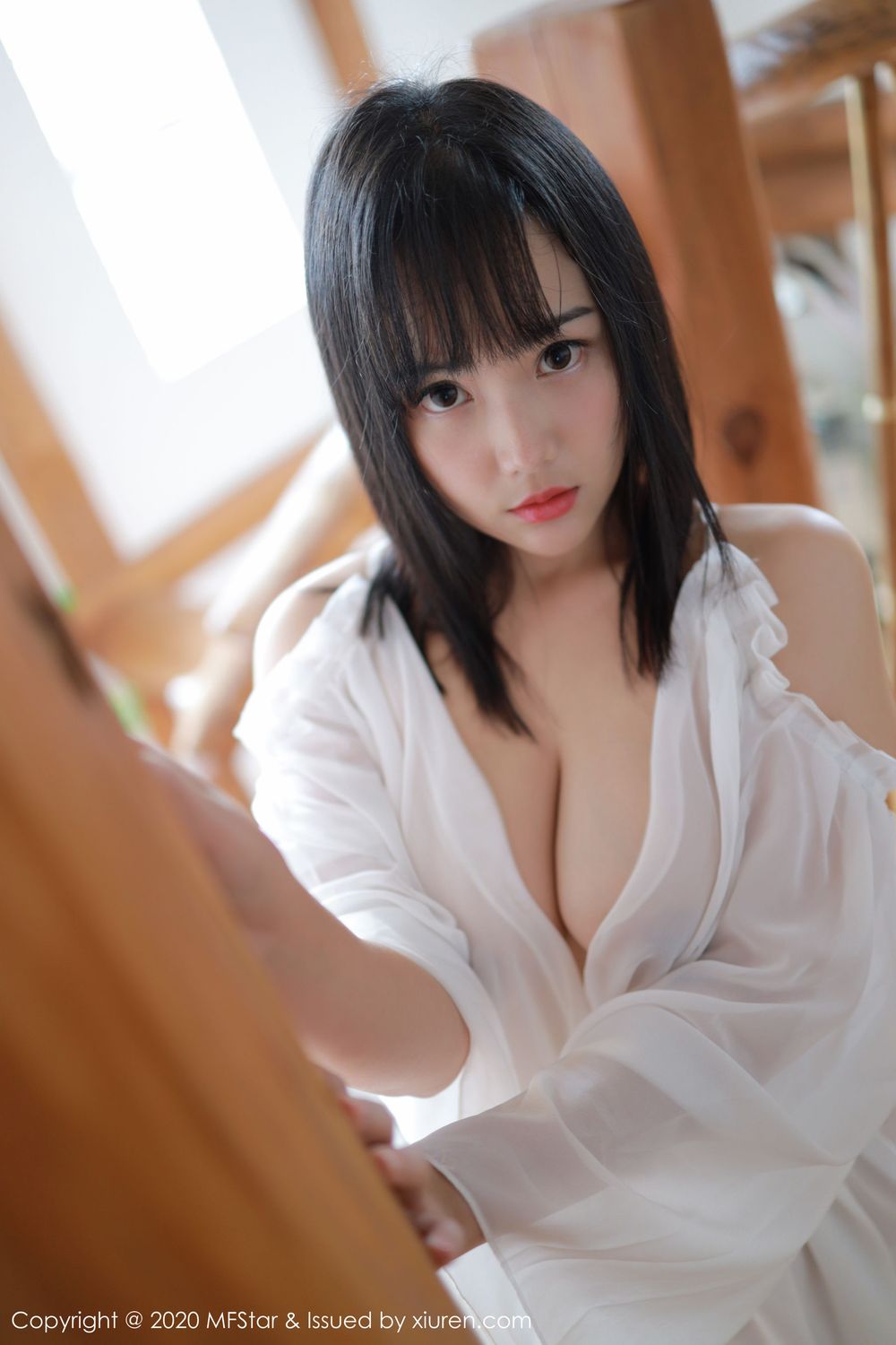 美女模特徐微微mia - 薄透服饰童颜巨乳系列日本旅拍