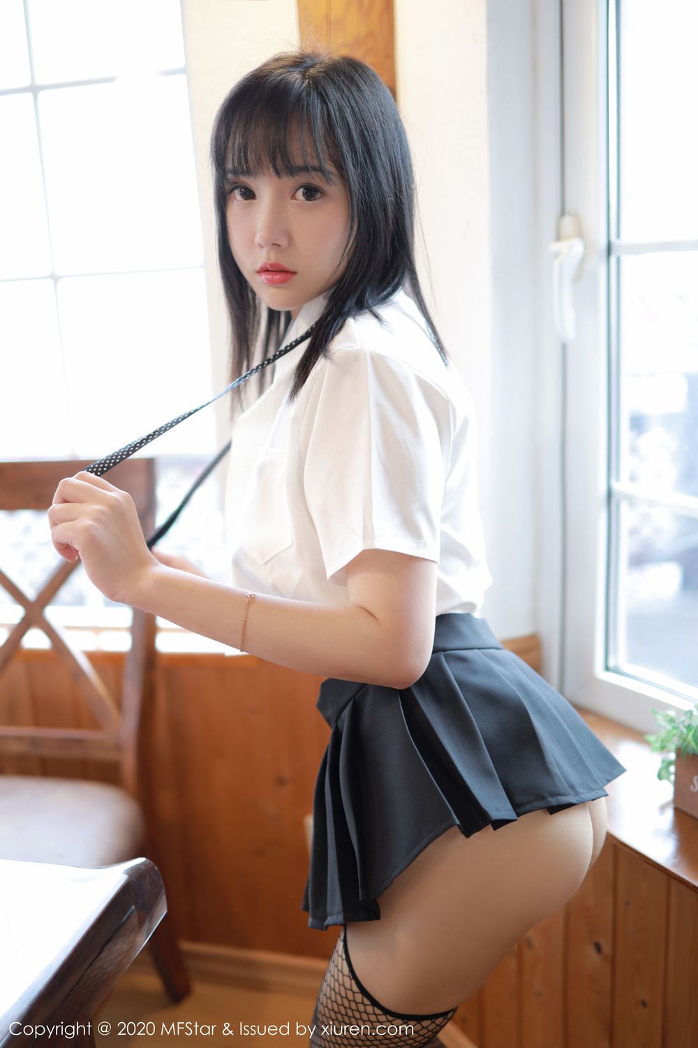 美女模特徐微微mia - 性感学生制服系列日本旅拍
