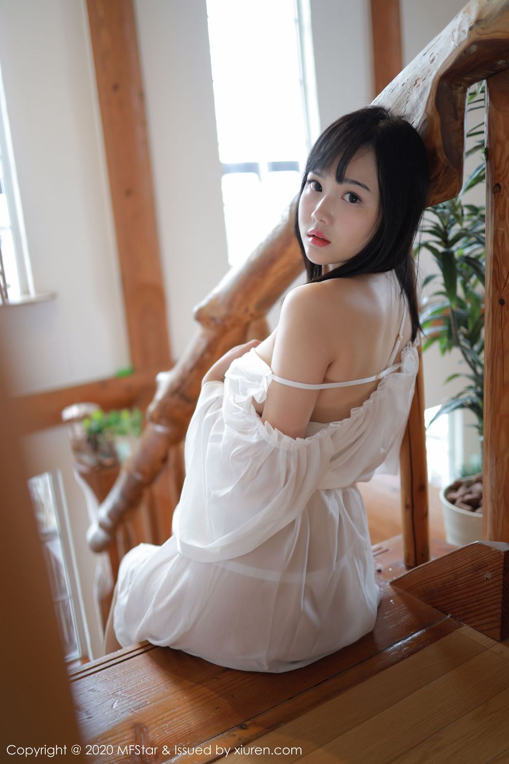 美女模特徐微微mia - 薄透服饰童颜巨乳系列日本旅拍